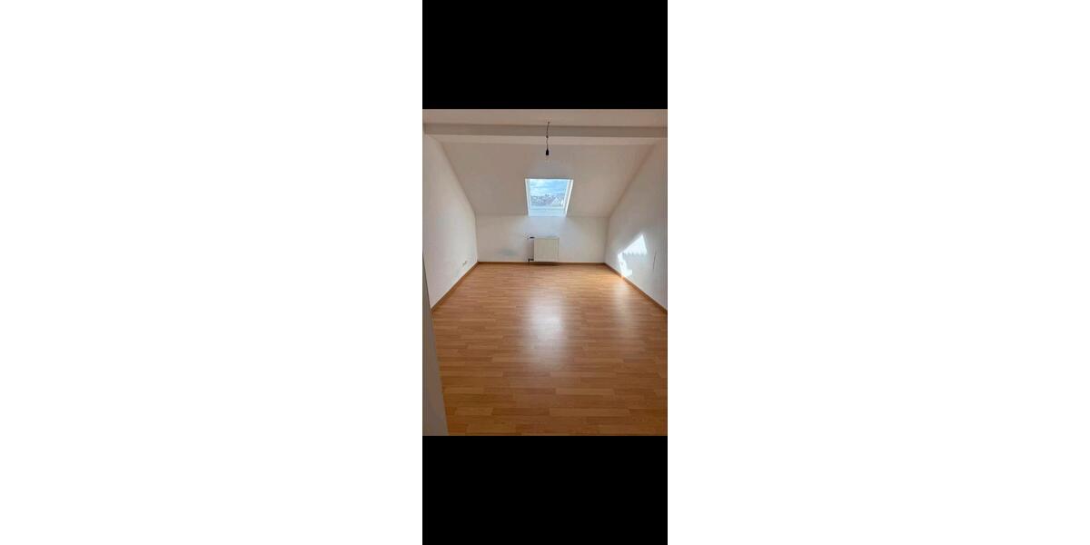 Dachgeschoßwohnung Hanau Groß-Steinheim - 3 Zimmer, 68 m&sup2;, 850&euro; | Angebot:25646681