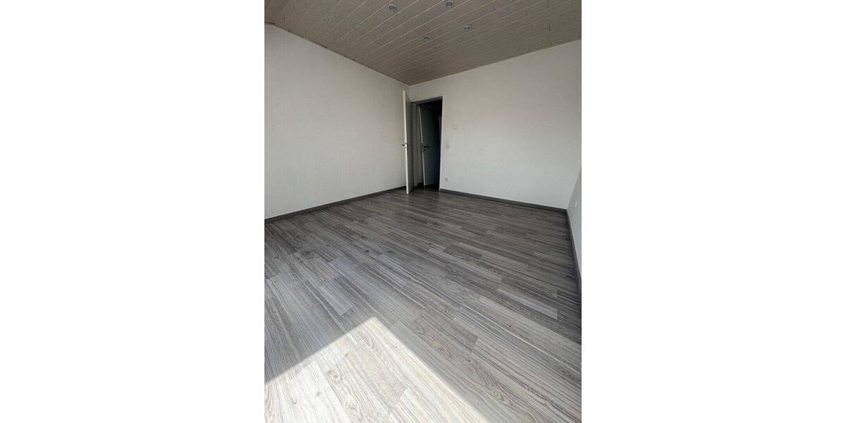 Etagenwohnung Bruchköbel - 4 Zimmer, 79 m&sup2;, 199.000&euro; | Angebot:26866312