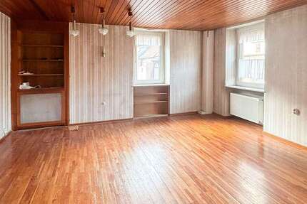 Haus Groß-Umstadt Umstadt - 8 Zimmer, 210 m&sup2;, 199.000&euro; | Angebot:25447132