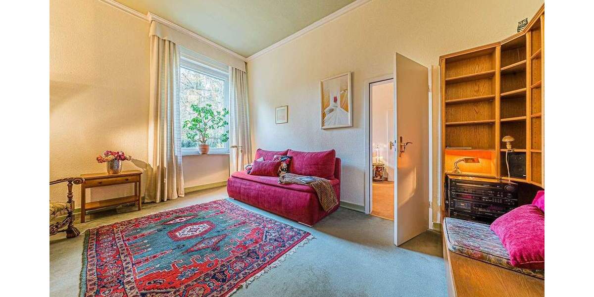 Etagenwohnung Frankfurt am Main Niederursel - 3 Zimmer, 120 m&sup2;, 2.100&euro; | Angebot:25768511