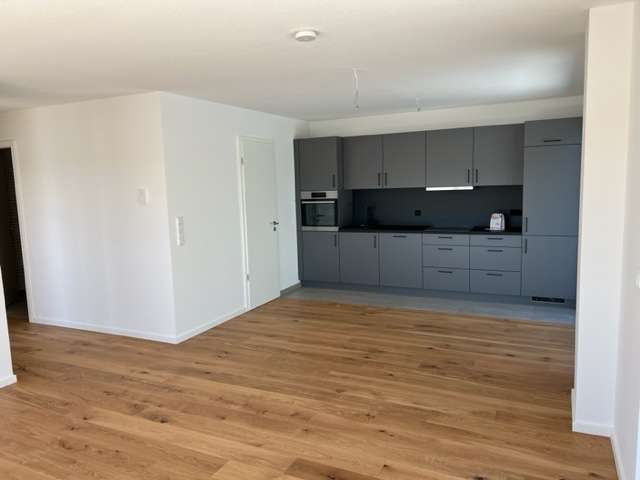 Etagenwohnung Aschaffenburg Damm - 2 Zimmer, 83 m&sup2;, 1.295&euro; | Angebot:25979160