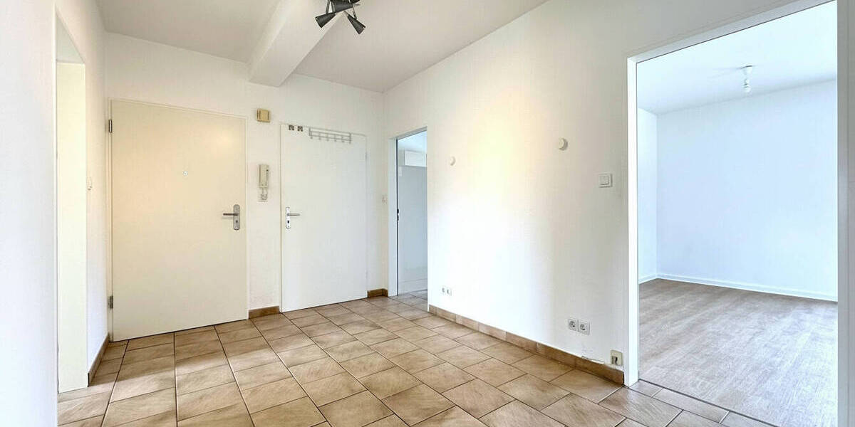 Etagenwohnung Frankfurt am Main Niederursel - 3 Zimmer, 91 m&sup2;, 410.000&euro; | Angebot:25996038