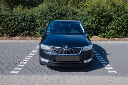 Skoda Rapid 228.000 km 5.150 &euro; Rodenbach 63517