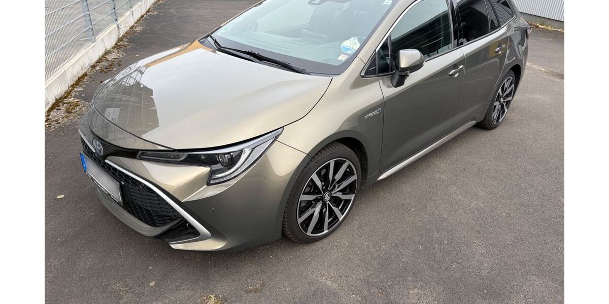 Toyota Corolla 83.000 km 23.000 &euro; Gelnhausen 63571