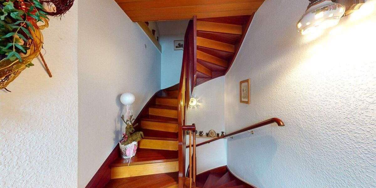 Einfamilienhaus Frankfurt am Main Nieder-Eschbach - 5 Zimmer, 96 m&sup2;, 360.000&euro; | Angebot:25663773