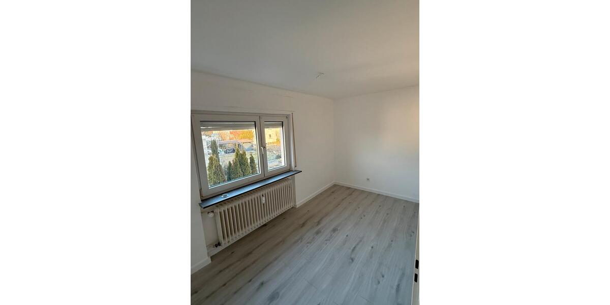 Maisonettenwohnung Karben - 3 Zimmer, 130 m&sup2;, 1.100&euro; | Angebot:25929751