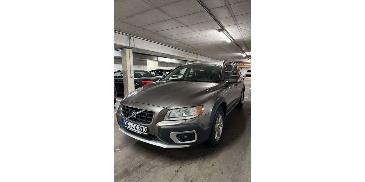 Volvo XC70 284.000 km 8.500 &euro; Offenbach am Main 63069
