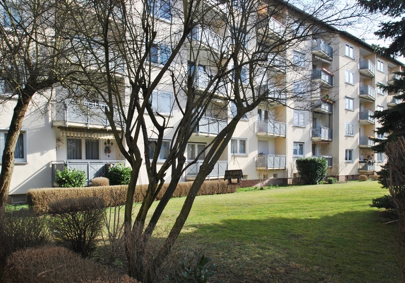 Frankfurt-Eschersheim: Charmante 3-Zimmer-Wohnung mit Balkon und Garage (optional!) - Etagenwohnung Frankfurt am Main Eschersheim | Angebot:21096531