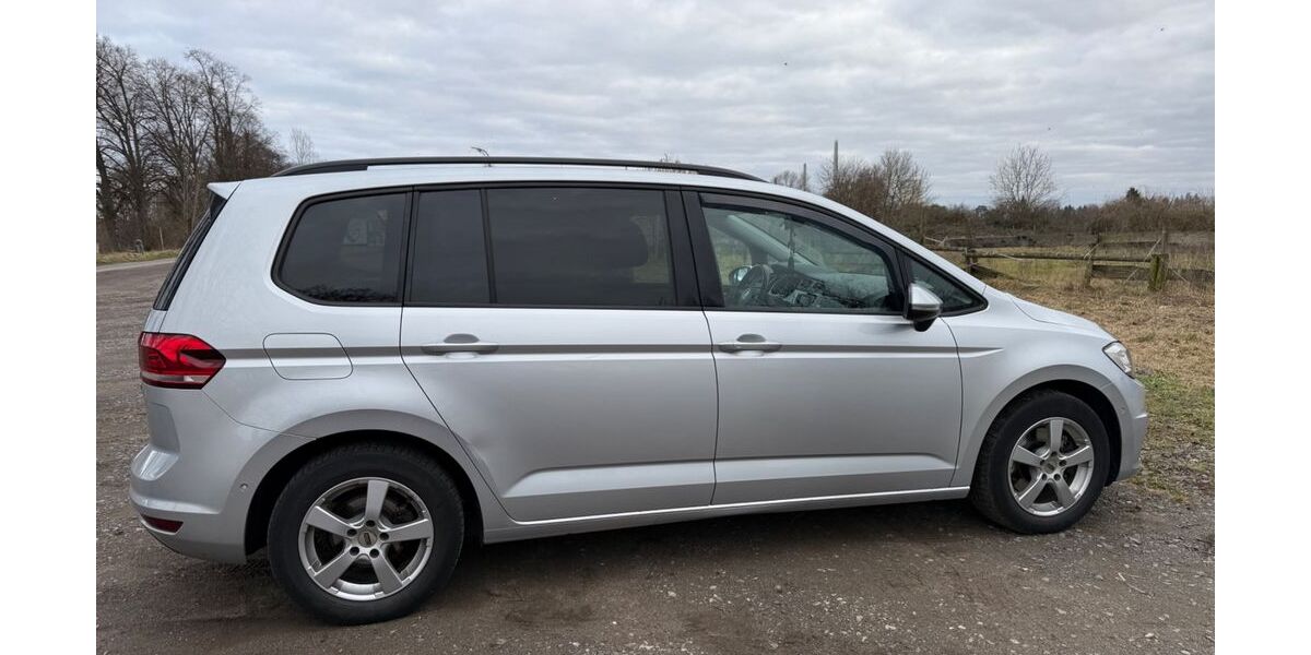 VW Touran 224.000 km 12.500 &euro; Hanau 63456