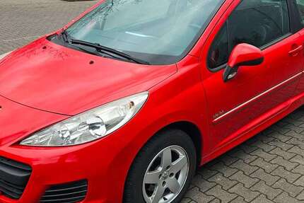 Peugeot 207 97.021 km 3.700 &euro; Frankfurt Am Main 65933