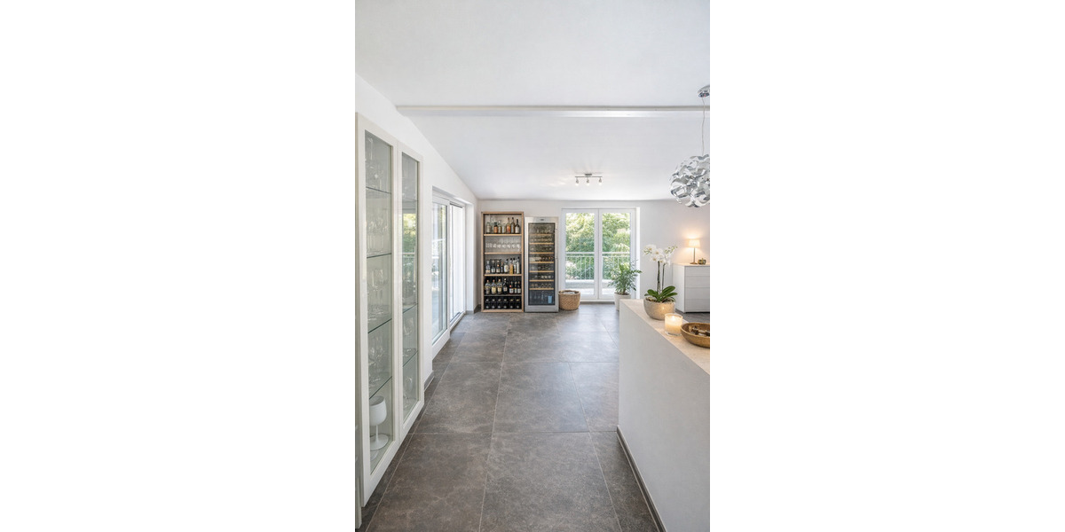 Mehrfamilienhaus, Wohnhaus Frankfurt am Main Nieder-Eschbach - 7 Zimmer, 270 m&sup2;, 1.790.000&euro; | Angebot:25690357