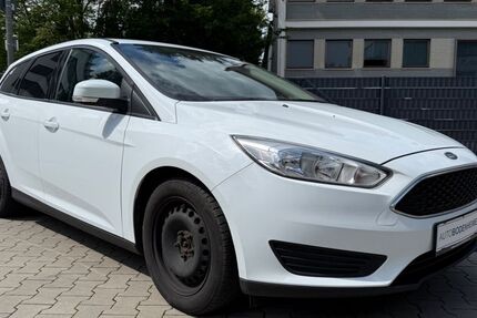 Ford Focus 202.466 km 3.900 &euro; Frankfurt am Main / Bergen-Enkheim 60388