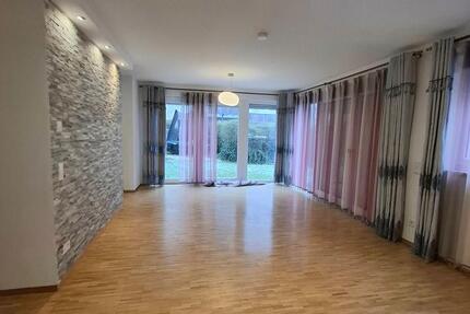 Wohnung Frankfurt am Main Gallus - 4 Zimmer, 110 m&sup2;, 2.100&euro; | Angebot:23845641