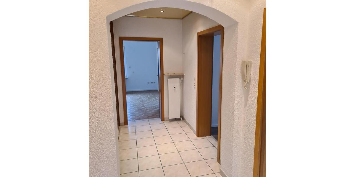 Erdgeschoßwohnung Hanau Groß-Steinheim - 3.5 Zimmer, 102 m&sup2;, 1.120&euro; | Angebot:26601845