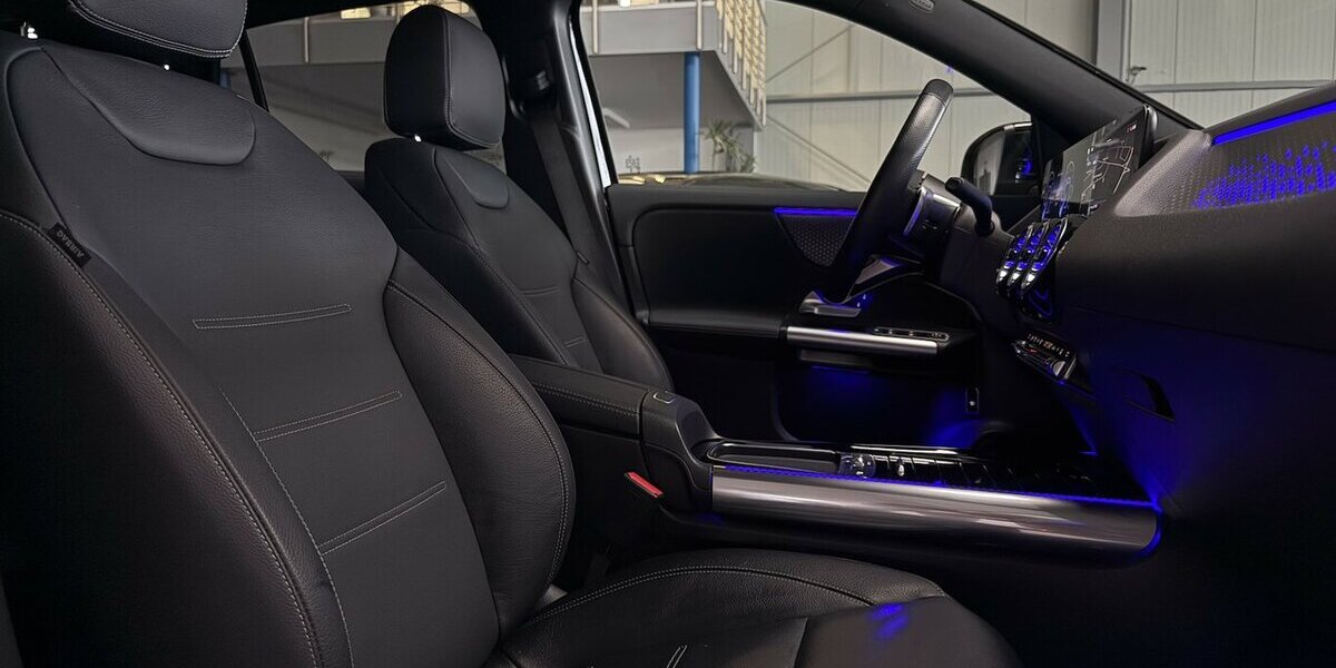 Mercedes-Benz EQA 350 4Matic AMG ADVANCED+ DISTRONIC-PANO-AHK 22.271 km 42.989 &euro; Groß-Umstadt 64823