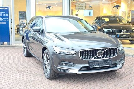 Volvo V90 Cross Country 10.500 km 58.490 &euro; Dietzenbach 63128