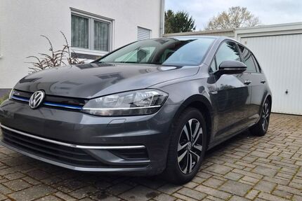 VW Golf 35.200 km 16.890 &euro; Egelsbach 63329
