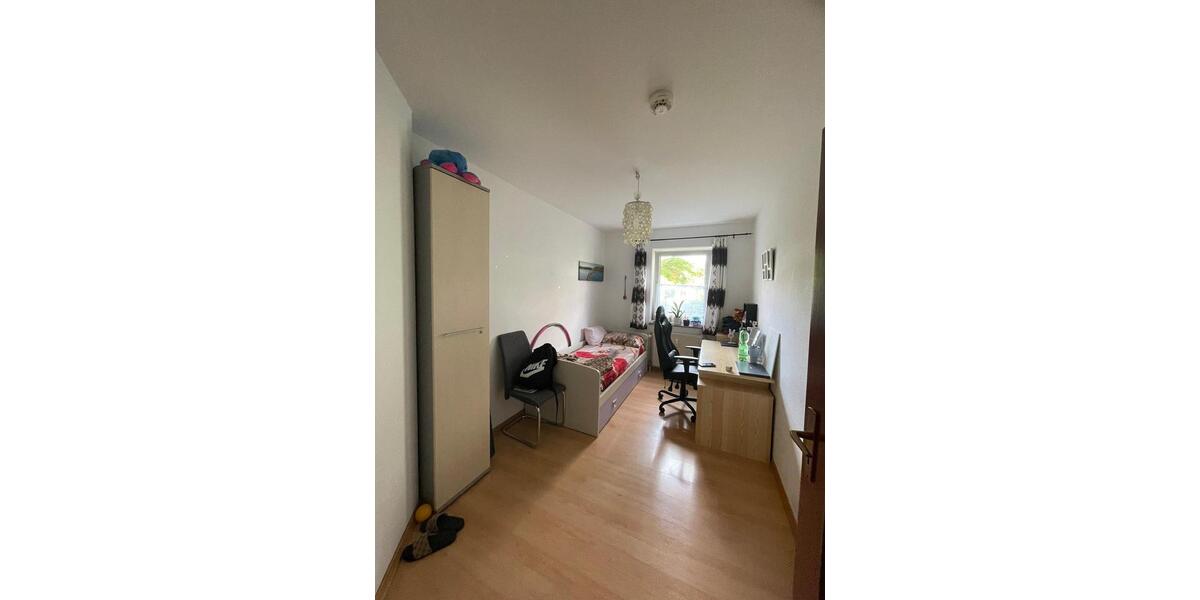 Erdgeschoßwohnung Goldbach - 3 Zimmer, 85 m&sup2;, 379.000&euro; | Angebot:25232435