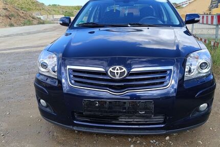 Toyota Avensis 192.000 km 3.999 &euro; Aschaffenburg 63739
