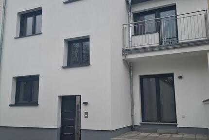 Haus Sulzbach (Taunus) - 12 Zimmer, 210 m&sup2;, 1.170.000&euro; | Angebot:26617694