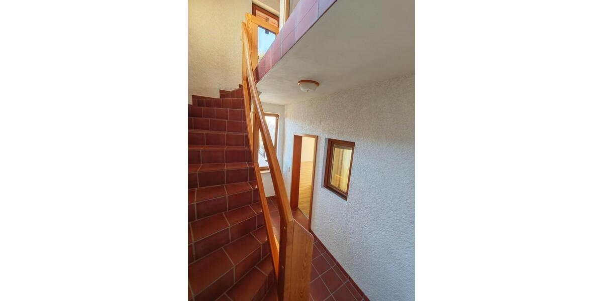 Einfamilienhaus Gelnhausen - 5 Zimmer, 90 m&sup2;, 1.100&euro; | Angebot:27709101