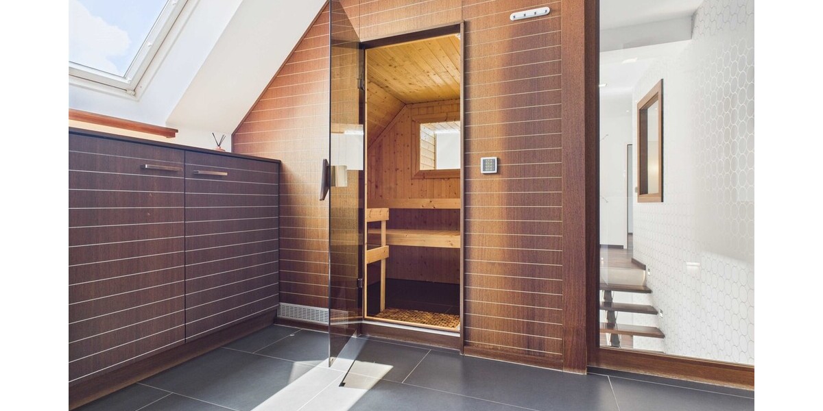 Exklusives Maisonette-Penthouse mit EBK, Whirlpool, Sauna & 2 TG-Stellplätzen - provisionsfrei - Maisonettenwohnung Karben / Petterweil Petterweil | Angebot:24951224