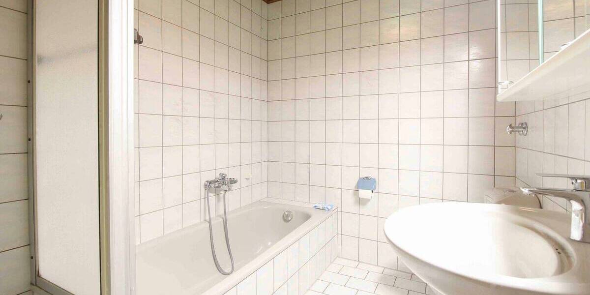 Etagenwohnung Frankfurt am Main Seckbach - 2 Zimmer, 82 m&sup2;, 329.000&euro; | Angebot:26016962