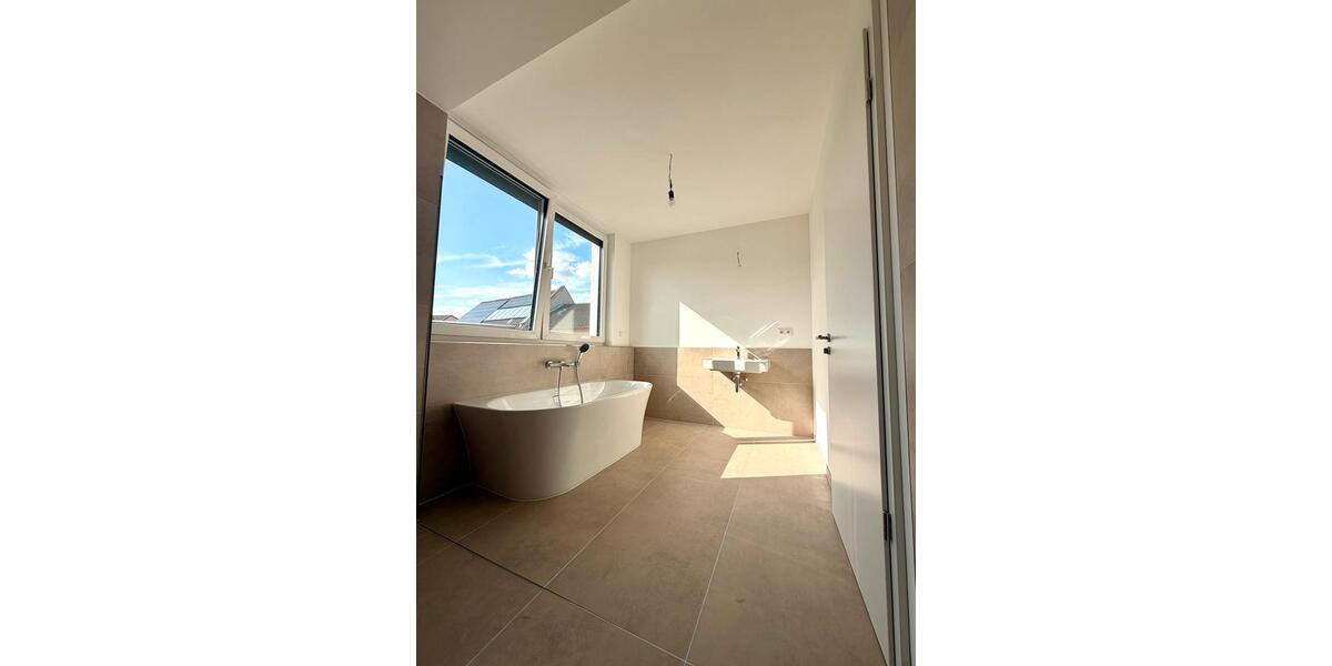 Doppelhaushälfte Reichelsheim (Wetterau) - 5.5 Zimmer, 180 m&sup2;, 2.270&euro; | Angebot:27618243