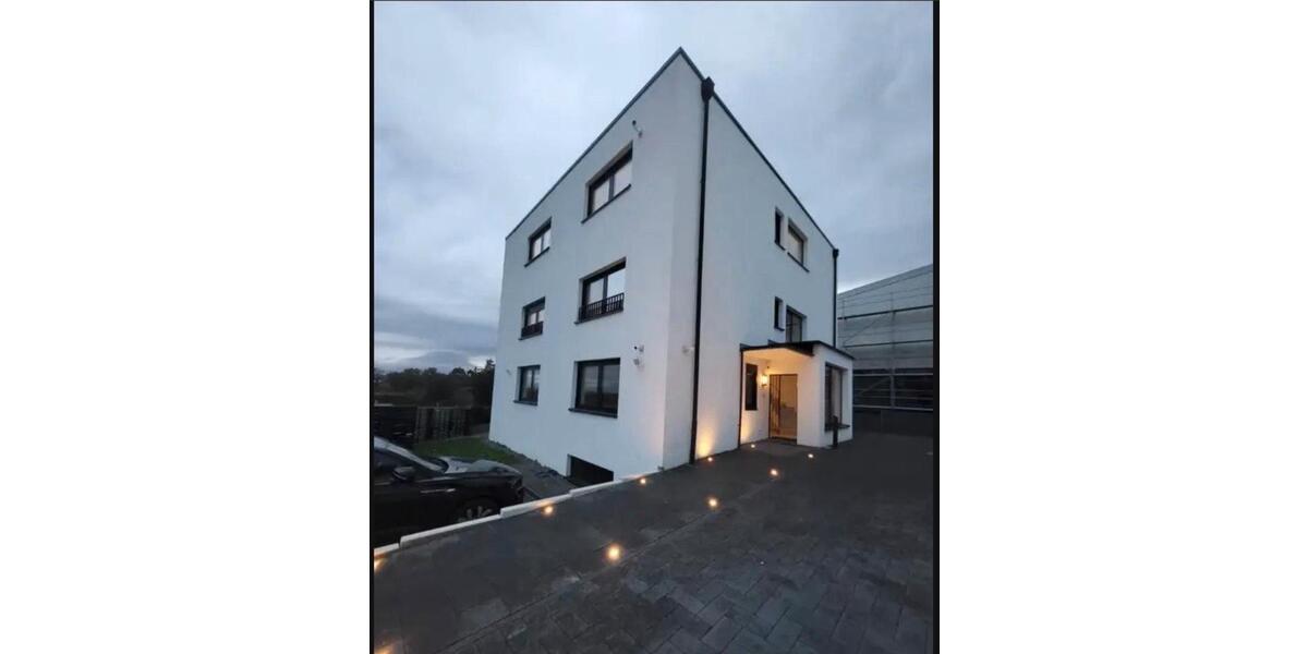 Etagenwohnung Kronberg im Taunus - 4 Zimmer, 165 m&sup2;, 2.000&euro; | Angebot:25636448