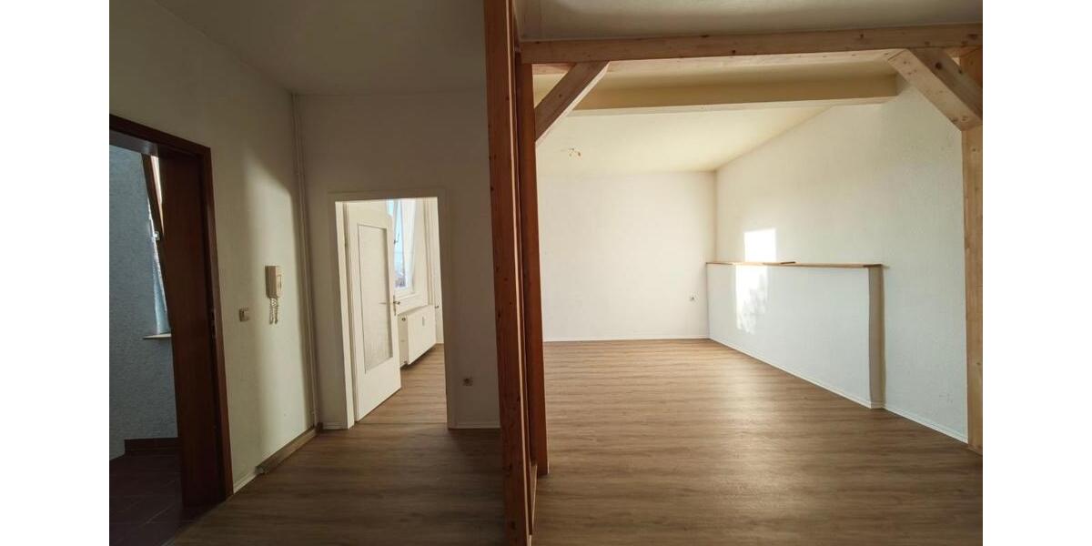 Einfamilienhaus Gelnhausen - 5 Zimmer, 90 m&sup2;, 1.100&euro; | Angebot:27709101