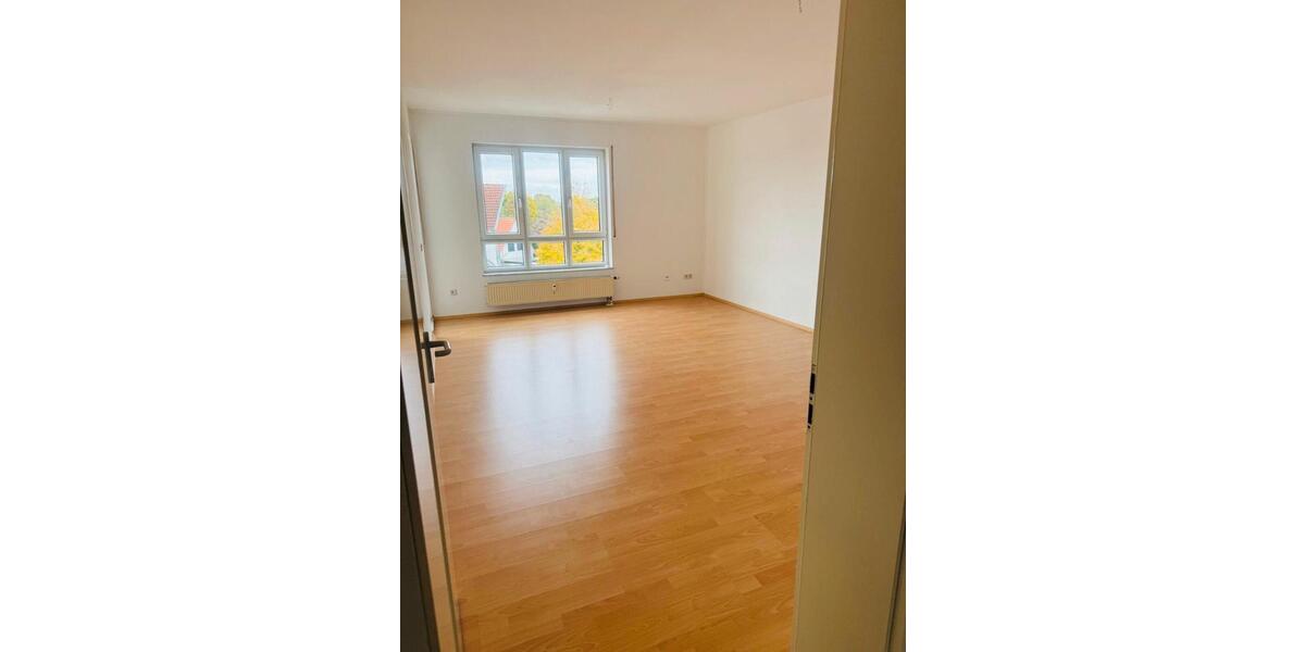 Etagenwohnung Bad Nauheim - 3 Zimmer, 90 m&sup2;, 1.450&euro; | Angebot:25885777