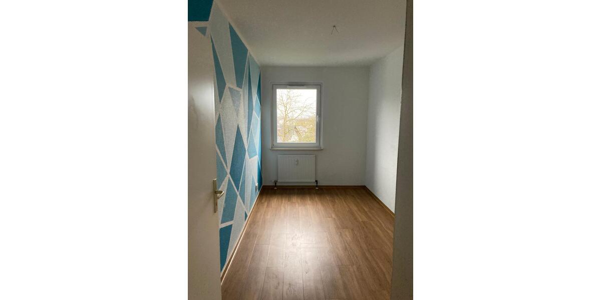 Etagenwohnung Bad Homburg vor der Höhe Gonzenheim - 4 Zimmer, 83 m&sup2;, 883&euro; | Angebot:26427017
