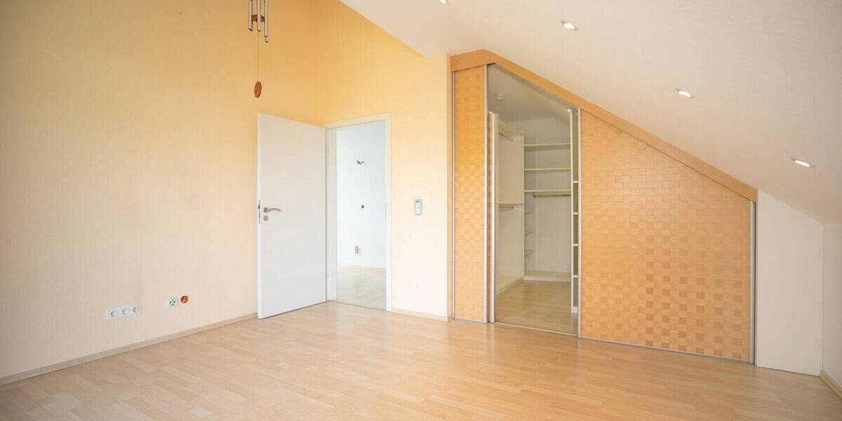 Einfamilienhaus Dietzenbach / Dietzenbach-Steinberg Steinberg - 5 Zimmer, 149 m&sup2;, 1.050.000&euro; | Angebot:25836583