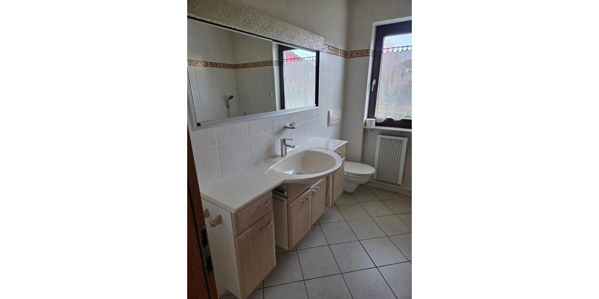 Erdgeschoßwohnung Offenbach am Main Bürgel - 4 Zimmer, 105 m&sup2;, 1.200&euro; | Angebot:25830844