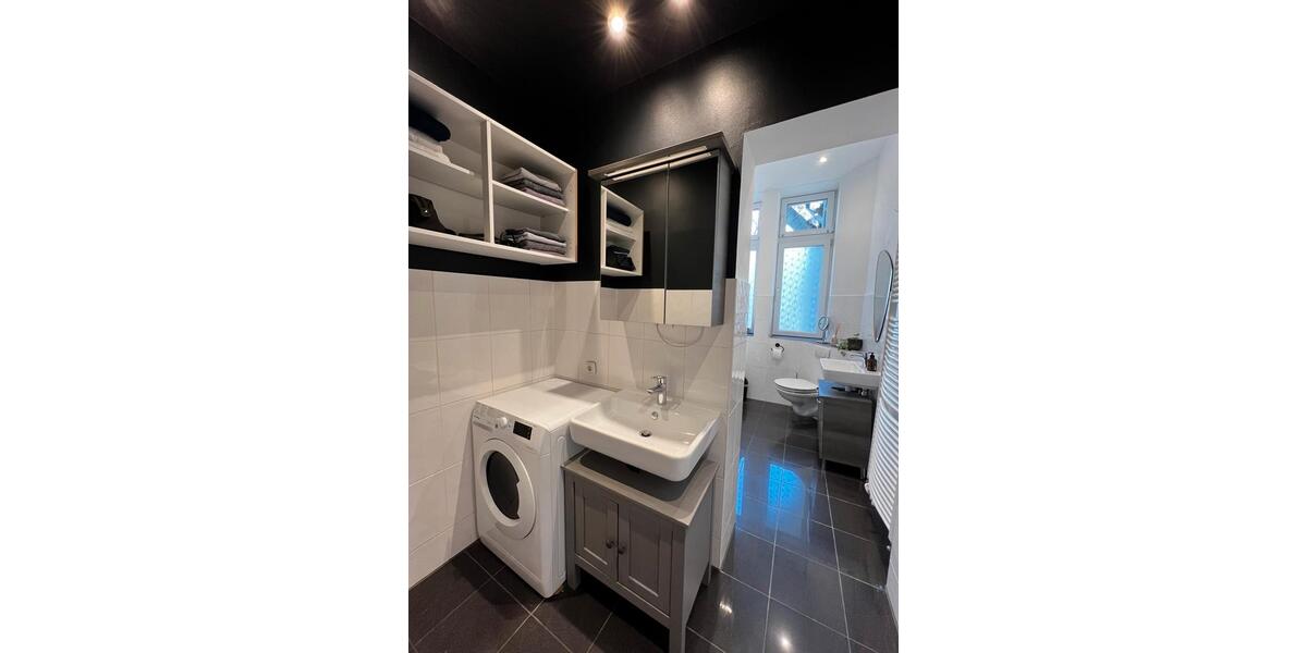 Etagenwohnung Frankfurt am Main Innenstadt - 3 Zimmer, 95 m&sup2;, 2.500&euro; | Angebot:25809532