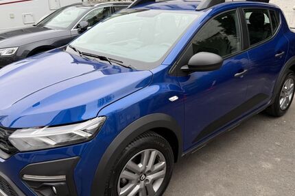 Dacia Sandero 7.339 km 15.400 &euro; Frankfurt am Main 60594