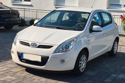 Hyundai i20 135.000 km 3.000 &euro; Mühlheim am Main 63165