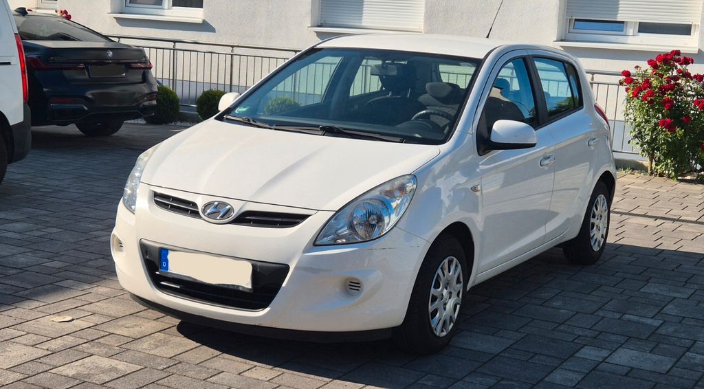 Hyundai i20 135.000 km 3.000 &euro; Mühlheim am Main 63165