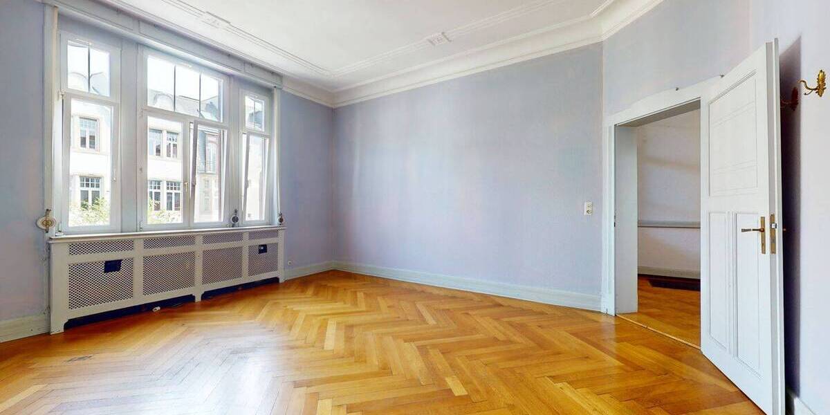 Mehrfamilienhaus, Wohnhaus Frankfurt am Main Westend-Nord - 7 Zimmer, 160 m&sup2;, 2.300.000&euro; | Angebot:25663756