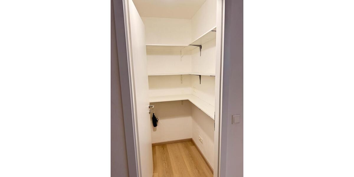 Etagenwohnung Gelnhausen - 2 Zimmer, 90 m&sup2;, 1.250&euro; | Angebot:24627252