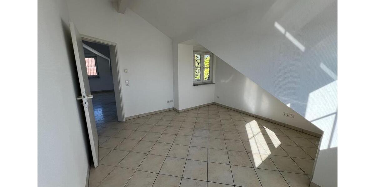 Dachgeschoßwohnung Eppertshausen - 2 Zimmer, 60 m&sup2;, 690&euro; | Angebot:26384614