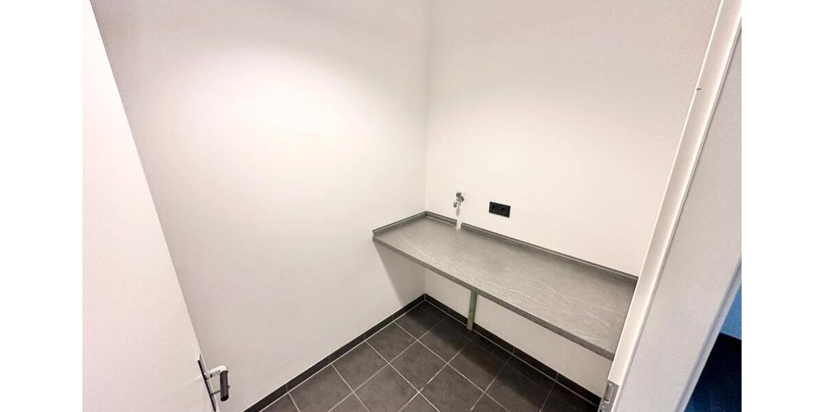 Etagenwohnung Offenbach am Main Bieberer Berg - 3 Zimmer, 152 m&sup2;, 1.950&euro; | Angebot:25432459