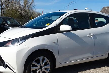 Toyota Aygo (X) 78.900 km 7.580 &euro; Rodgau / Nieder-Roden 63110
