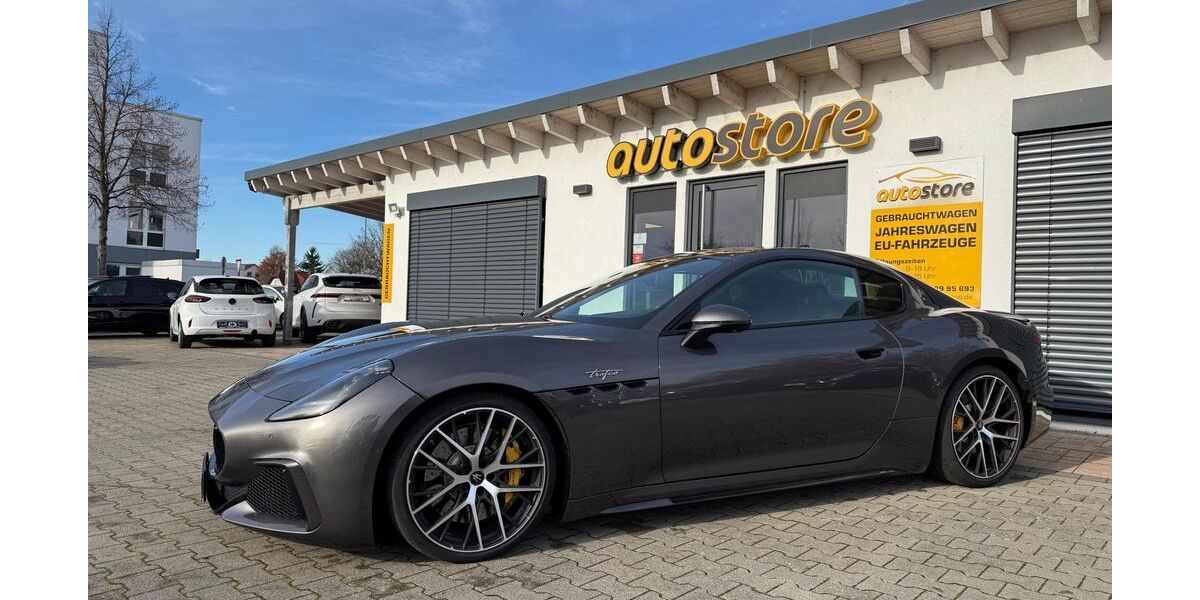 Maserati Granturismo 11.500 km 139.985 &euro; Großostheim 63762
