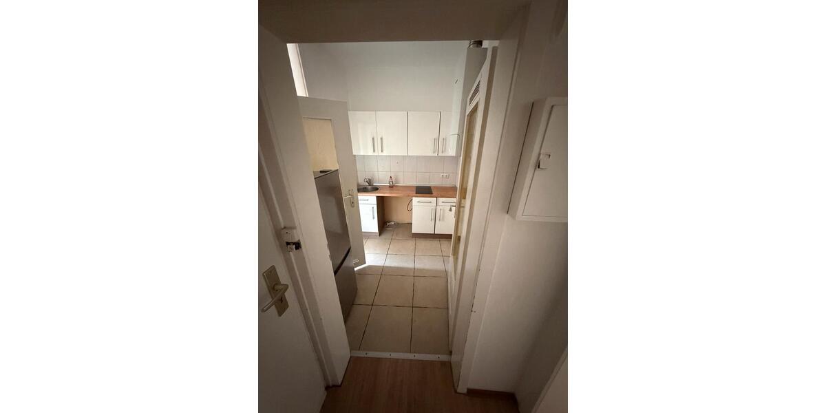 Erdgeschoßwohnung Frankfurt am Main West - 1 Zimmer, 20 m&sup2;, 750&euro; | Angebot:25718519