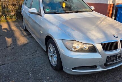 BMW 320 270.000 km 2.800 &euro; Eschborn 65760