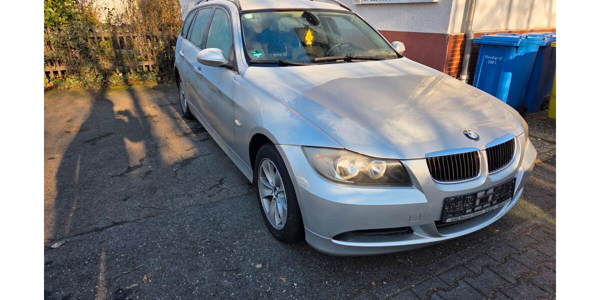 BMW 320 270.000 km 2.800 &euro; Eschborn 65760