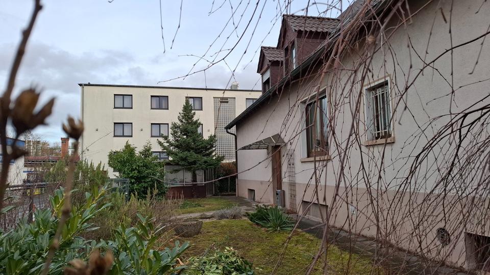 Etagenwohnung Frankfurt am Main Gutleutviertel - 3.5 Zimmer, 100 m&sup2;, 1.600&euro; | Angebot:24833658