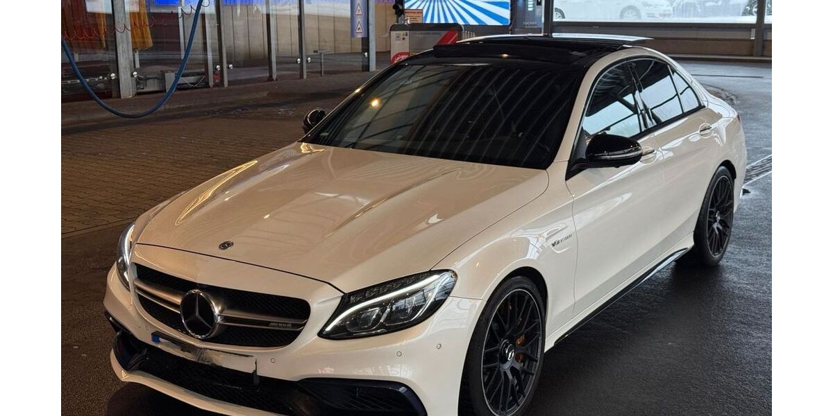 Mercedes-Benz C 63 AMG 148.000 km 41.950 &euro; Bad-Homburg,in der Nähe Frankfurt am Main 61350