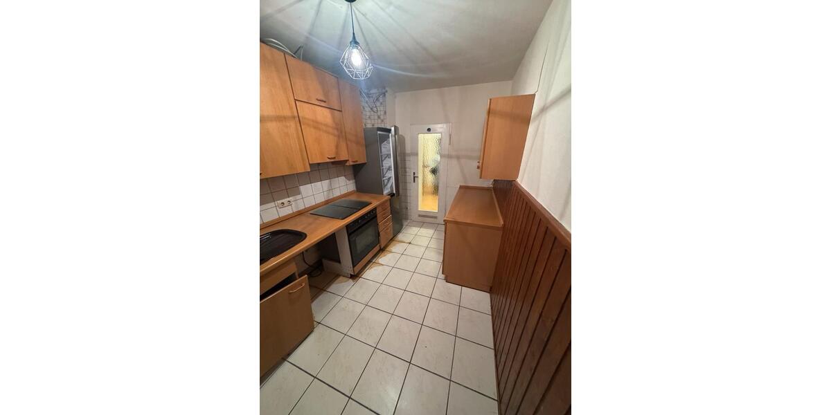 Erdgeschoßwohnung Frankfurt am Main Ost - 4 Zimmer, 90 m&sup2;, 1.300&euro; | Angebot:26454166